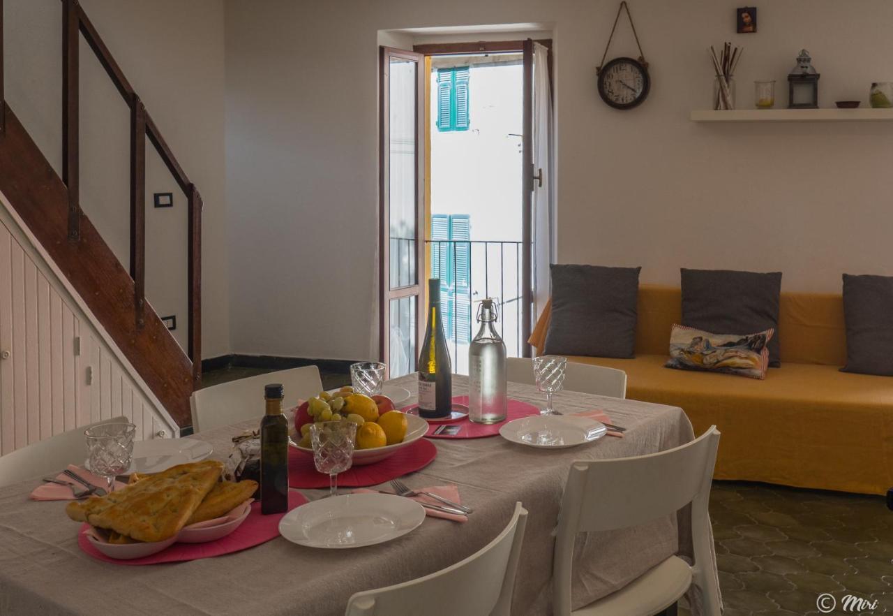 El Nin Apartment With Terrace Вернаца Екстериор снимка