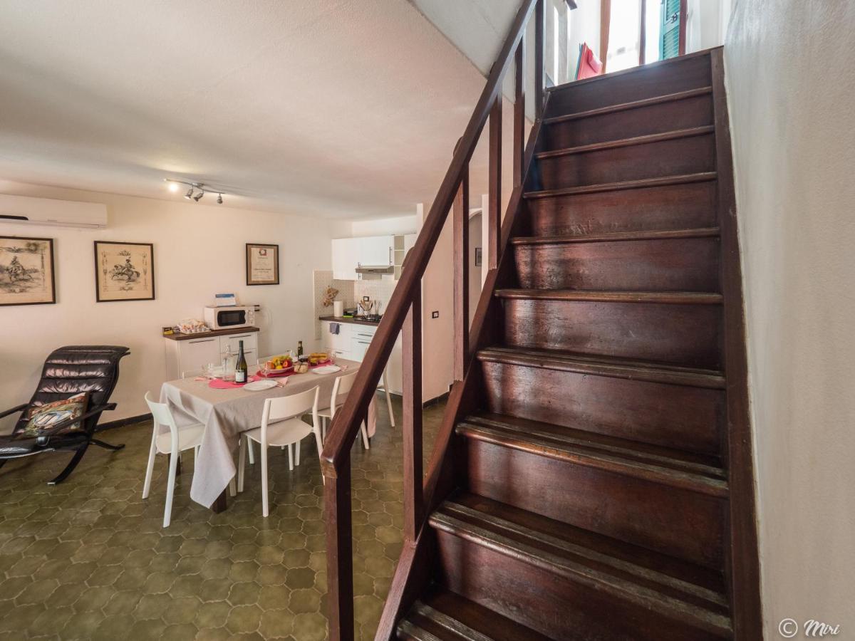 El Nin Apartment With Terrace Вернаца Екстериор снимка